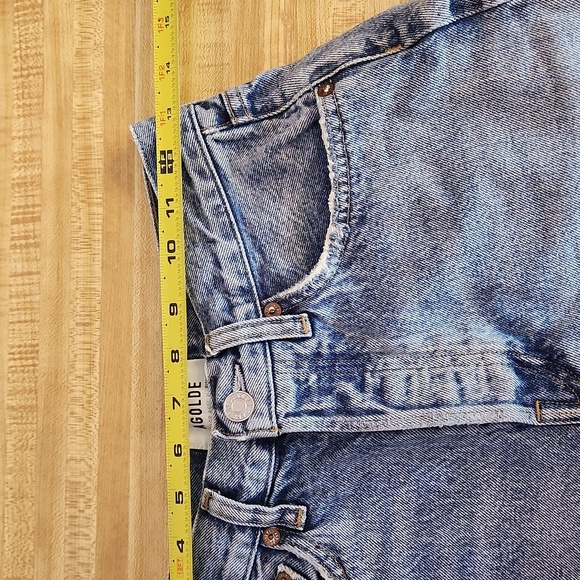 Agolde Distressed Blue Jean Shorts, Size 24 - Picture 7 of 10